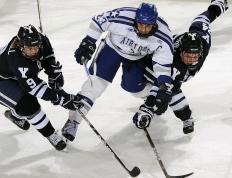 莎拉波娃重要时刻出色发挥，MAD带队取胜！全场沸腾不已