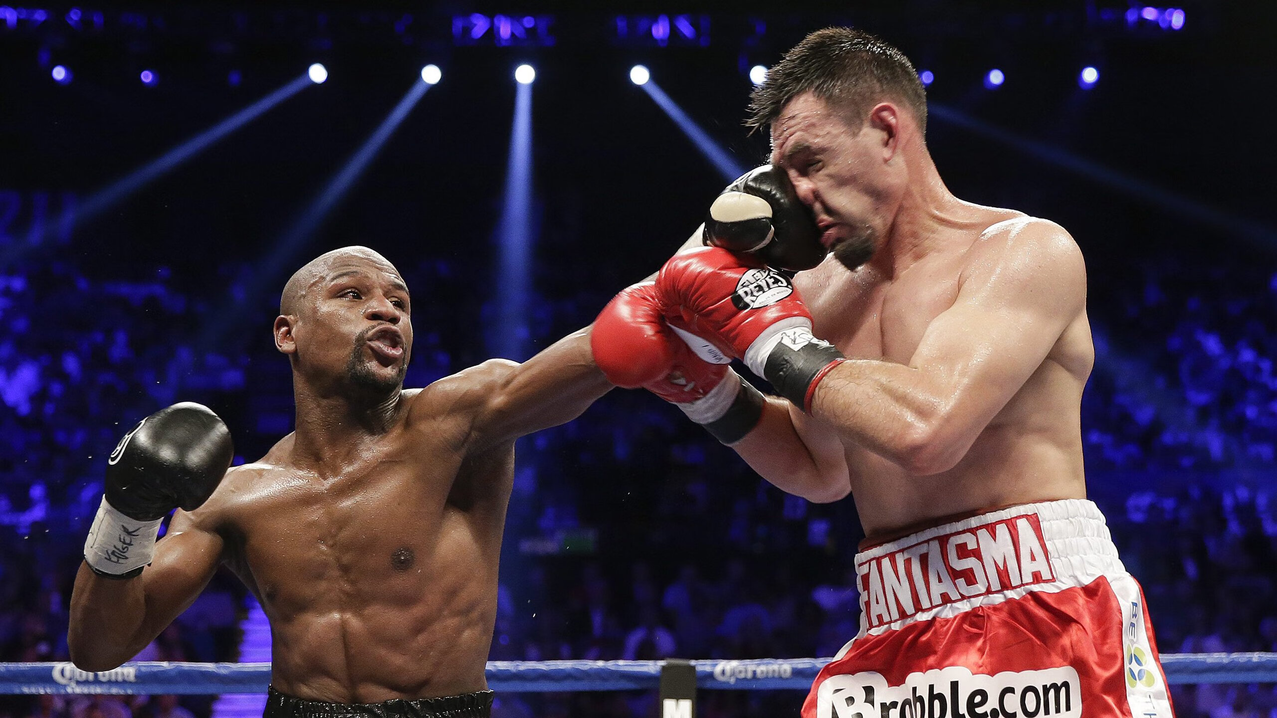 英超次回合爆出冷门!洛杉矶湖人小胜金州勇士,争冠形势突变